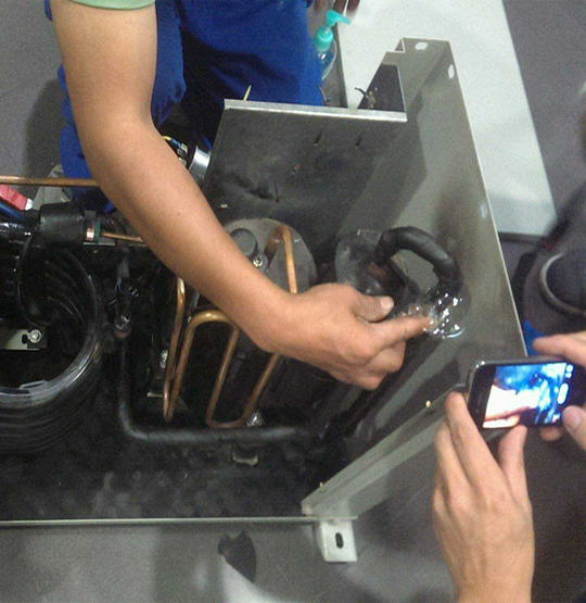 库车维修空调制冷效果差